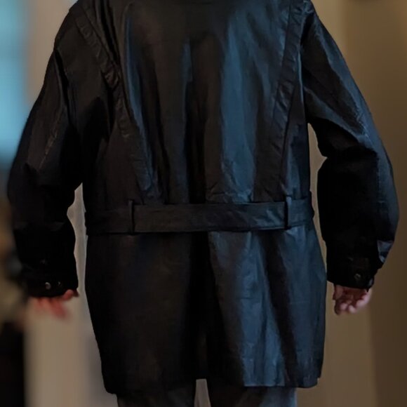 Woman's Black Leather Thinslate belted jacket XL by Wilsons - Picture 10 of 10